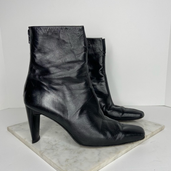 Stuart Weitzman Shoes - Vintage Stuart Weitzman Black Leather Ankle Boots